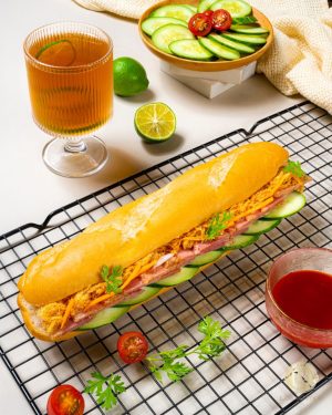 Bánh mì que nhân Dăm Bông